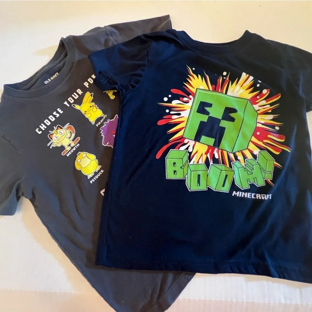 OLD NAVY GREY SIZE 6-7 & MINECRAFT NAVY SIZE 5-6 GRAPHIC VIDEO GAMERS T-SHIRTS